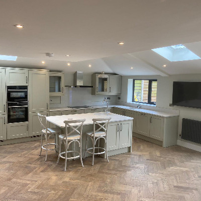 CAMBRIDGE PAINTED (SAGE GREEN)